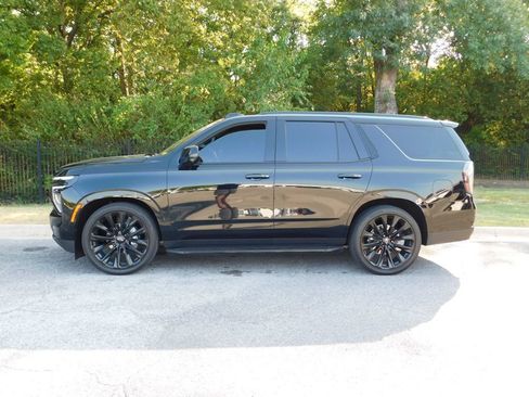 Used 2025 Chevrolet Tahoe RST w/ RST Capability Package AWD/4WD image 2