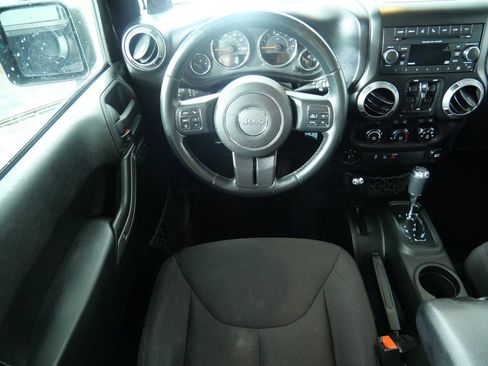 Used 2014 Jeep Wrangler Unlimited Sport w/ Quick Order Package 24S AWD/4WD image 19