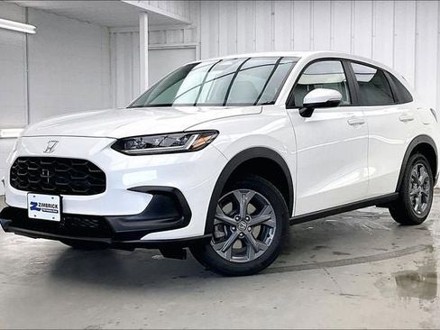 New 2026 Honda HR-V LX image 2