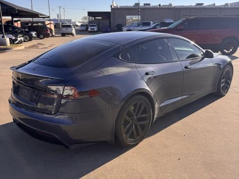 Used 2021 Tesla Model S Plaid image 8