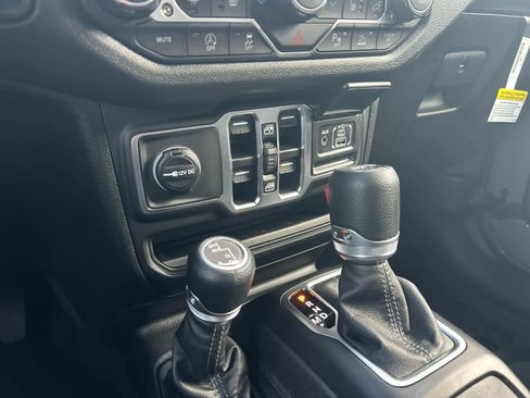 Used 2026 Jeep Wrangler Sport S image 26