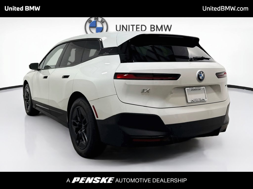 Certified 2024 BMW iX xDrive50 AWD/4WD image 7