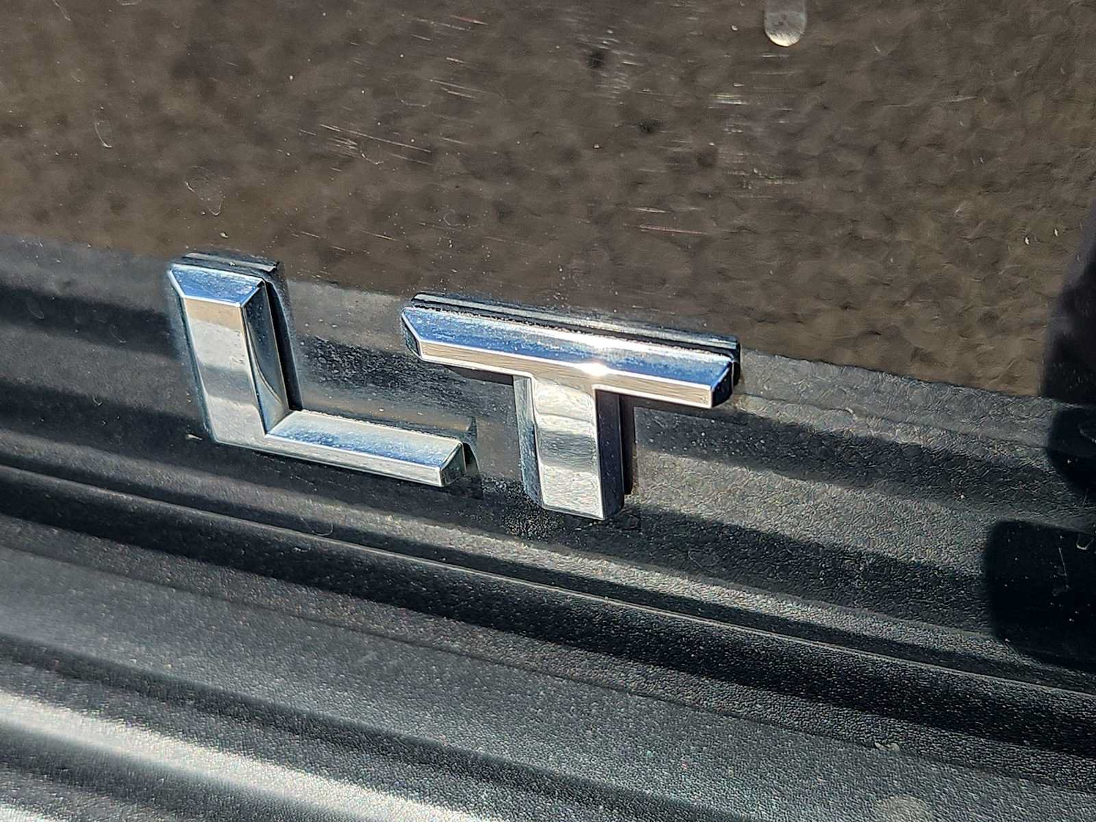 Used 2024 Chevrolet Tahoe LT w/ Luxury Package RWD image 11
