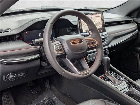 Used 2023 Jeep Compass Trailhawk w/ Trailhawk Elite Group image 10