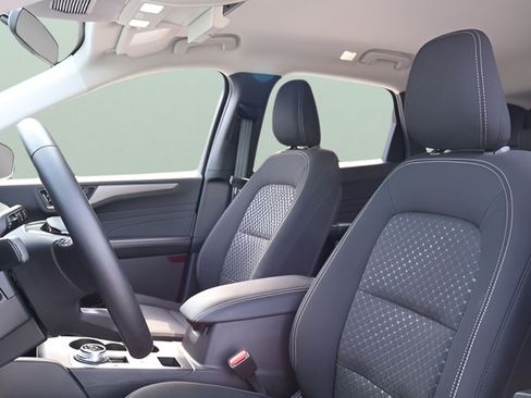 Used 2025 Ford Escape Active w/ Tech Pack #1 AWD/4WD image 13