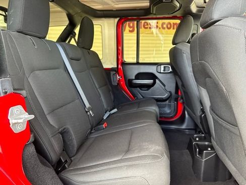 Used 2019 Jeep Wrangler Unlimited Sport S AWD/4WD image 5