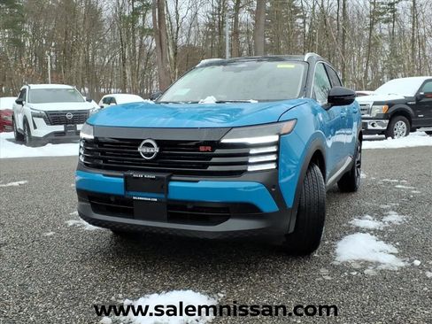 New 2026 Nissan Kicks SR w/ SR Premium Package FWD image 3