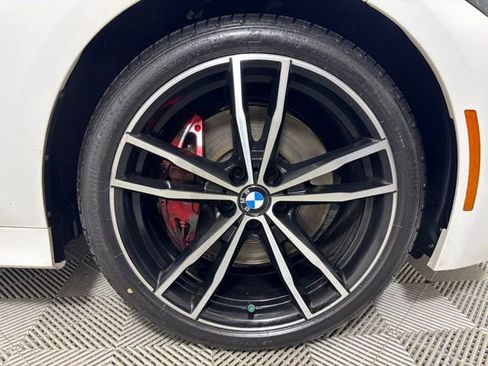 Used 2023 BMW 330i xDrive Sedan w/ M Sport Package image 23