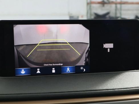 Used 2023 Acura MDX Technology image 37