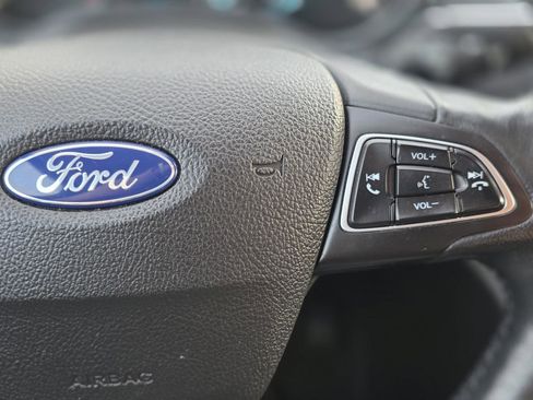 Used 2019 Ford Escape SEL image 28