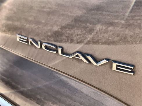 Used 2019 Buick Enclave Essence image 8