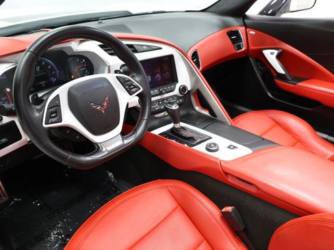 Used 2016 Chevrolet Corvette Z06 w/ 3LZ Preferred Equipment Group RWD image 3