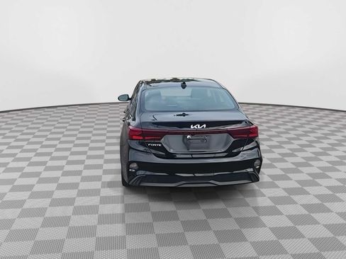 Used 2024 Kia Forte LXS FWD image 7