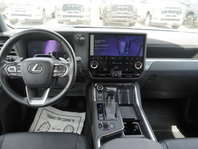 Used 2024 Lexus GX 550 w/ Accessory Package (2T) AWD/4WD image 5