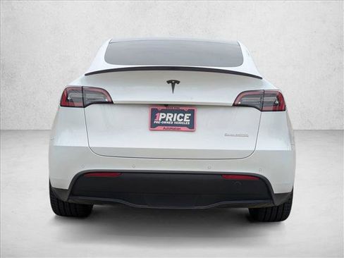 Used 2021 Tesla Model Y Performance AWD/4WD image 7
