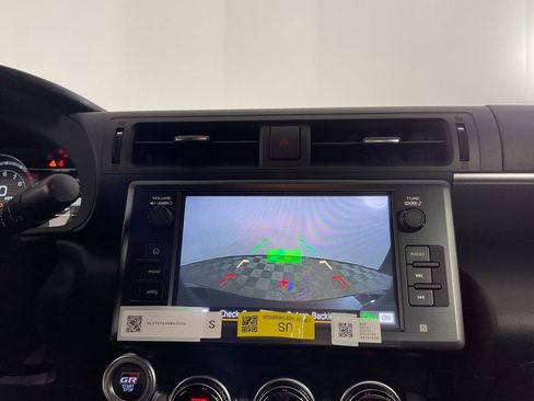 New 2025 Toyota GR86 Premium image 25