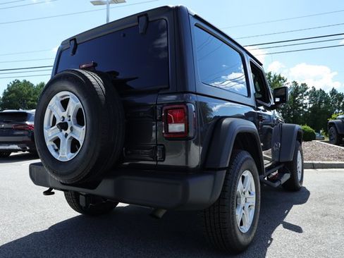 Used 2020 Jeep Wrangler Sport AWD/4WD image 5