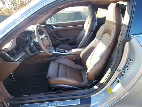 New 2026 Porsche 911 Carrera image 5