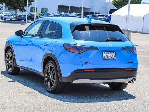 Certified 2026 Honda HR-V Sport image 9
