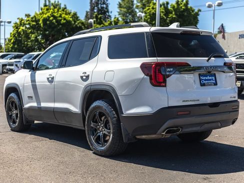 Used 2023 GMC Acadia AT4 w/ Technology Package AWD/4WD image 9