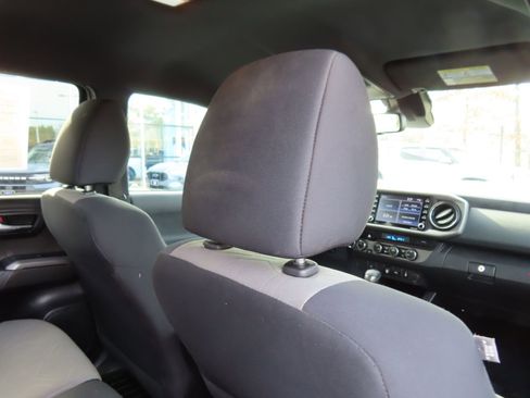 Used 2021 Toyota Tacoma TRD Sport image 35