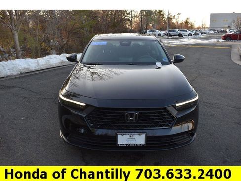 Certified 2025 Honda Accord SE image 2