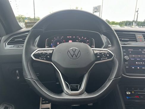 Used 2024 Volkswagen Tiguan SEL R-Line AWD/4WD image 17