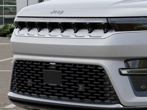 New 2026 Jeep Grand Wagoneer 4WD image 38