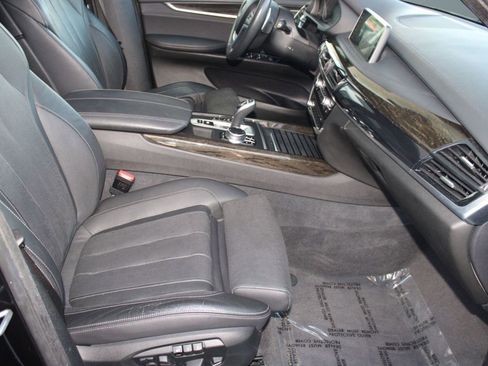 Used 2018 BMW X5 xDrive50i image 33