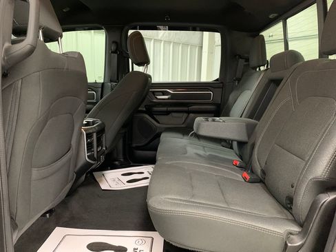 Used 2019 RAM 1500 Big Horn AWD/4WD image 19