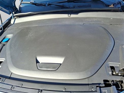 Used 2023 Volvo C40 Recharge Core image 25