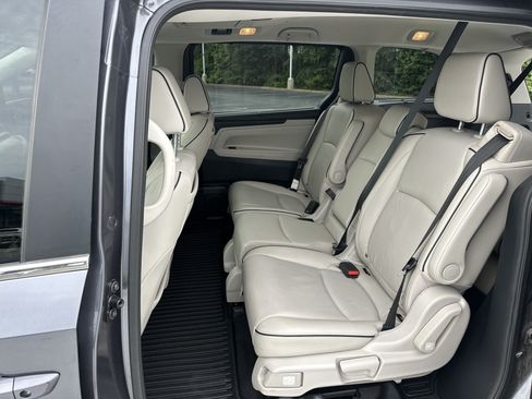 Used 2025 Honda Odyssey Touring image 32