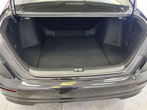 Used 2024 Honda Accord Touring image 12