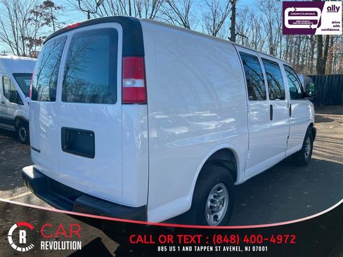 Used 2021 Chevrolet Express 2500 w/ Driver Convenience Package RWD image 6