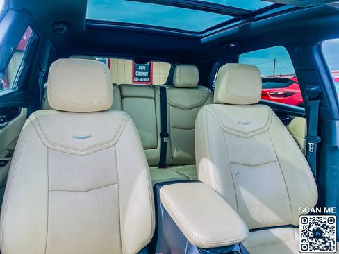 Used 2018 Cadillac XT5 Luxury w/ Driver Awareness Package FWD image 32