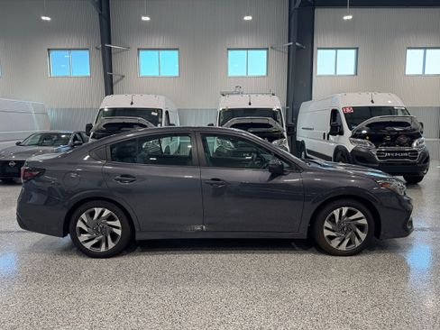Used 2024 Subaru Legacy Limited AWD/4WD image 5