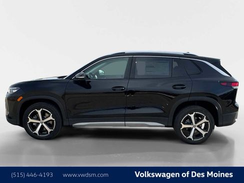 New 2026 Volkswagen Tiguan SE image 3