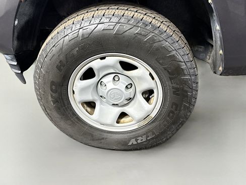 Used 2019 Toyota Tacoma SR w/ SR Convenience Package image 37