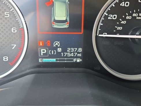 Certified 2024 Subaru Forester Limited image 27