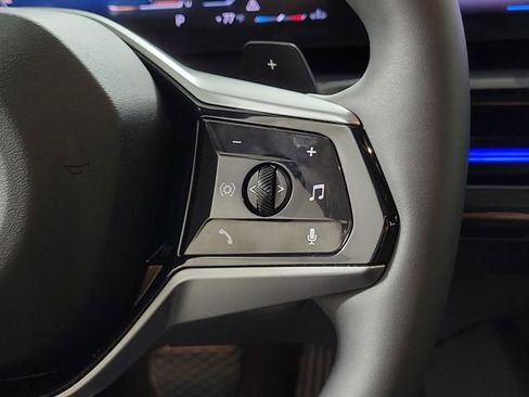 Used 2025 BMW 530i image 25