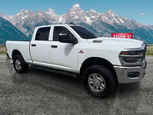 Used 2025 RAM 2500 Tradesman AWD/4WD image 3
