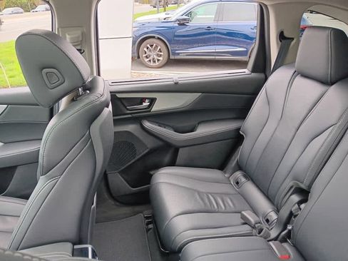 Used 2023 Acura MDX SH-AWD w/ Technology Package image 23