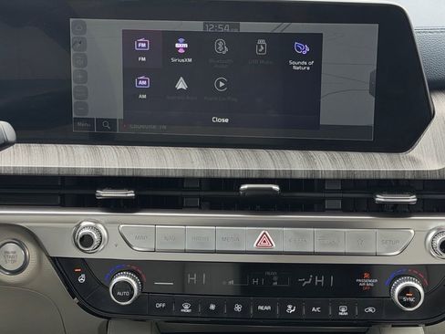 Used 2025 Kia Telluride EX w/ EX Captain's Chair Package image 18