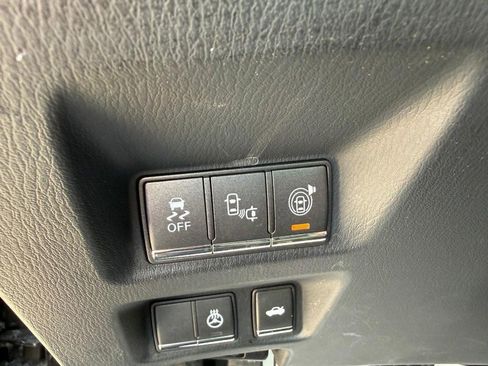 Used 2015 INFINITI Q70 L 3.7 w/ Technology Package image 20