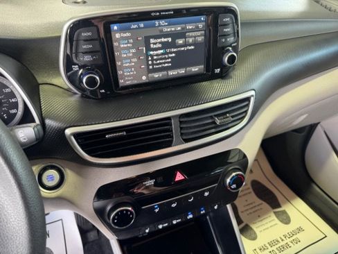 Used 2021 Hyundai Tucson Value FWD image 15