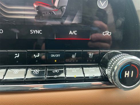 Used 2023 GMC Canyon AT4 w/ AT4 Premium Package image 42