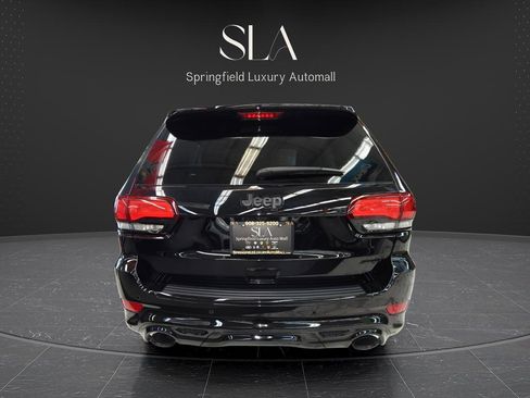 Used 2021 Jeep Grand Cherokee SRT image 6