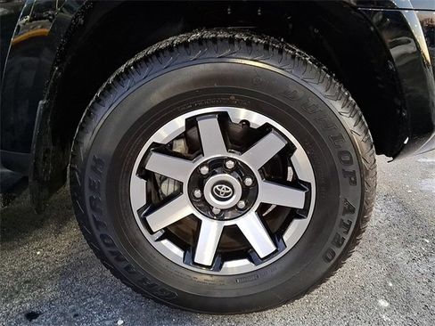 Certified 2024 Toyota 4Runner TRD Off-Road Premium image 12