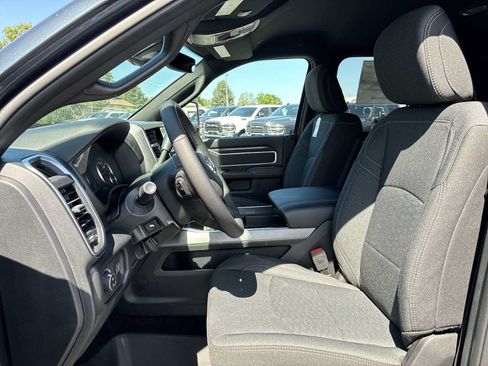 New 2026 RAM 2500 Big Horn AWD/4WD image 13