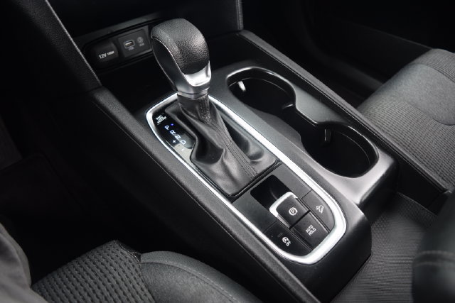 Used 2019 Hyundai Santa Fe SE AWD/4WD image 12